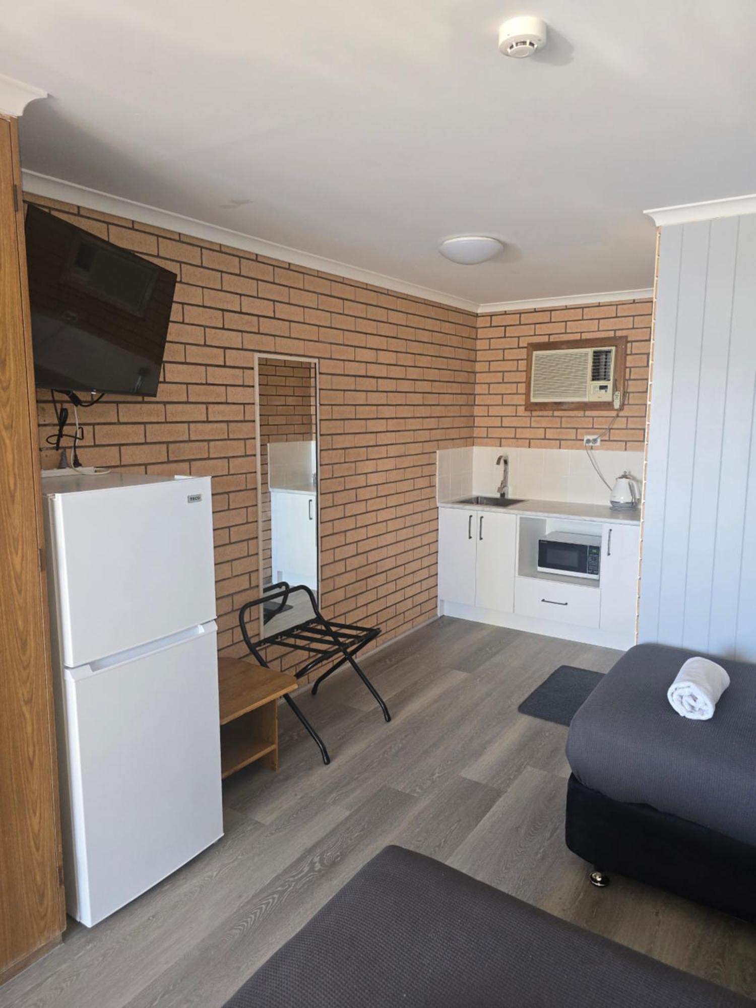 Bega Southtown Motor Inn エクステリア 写真
