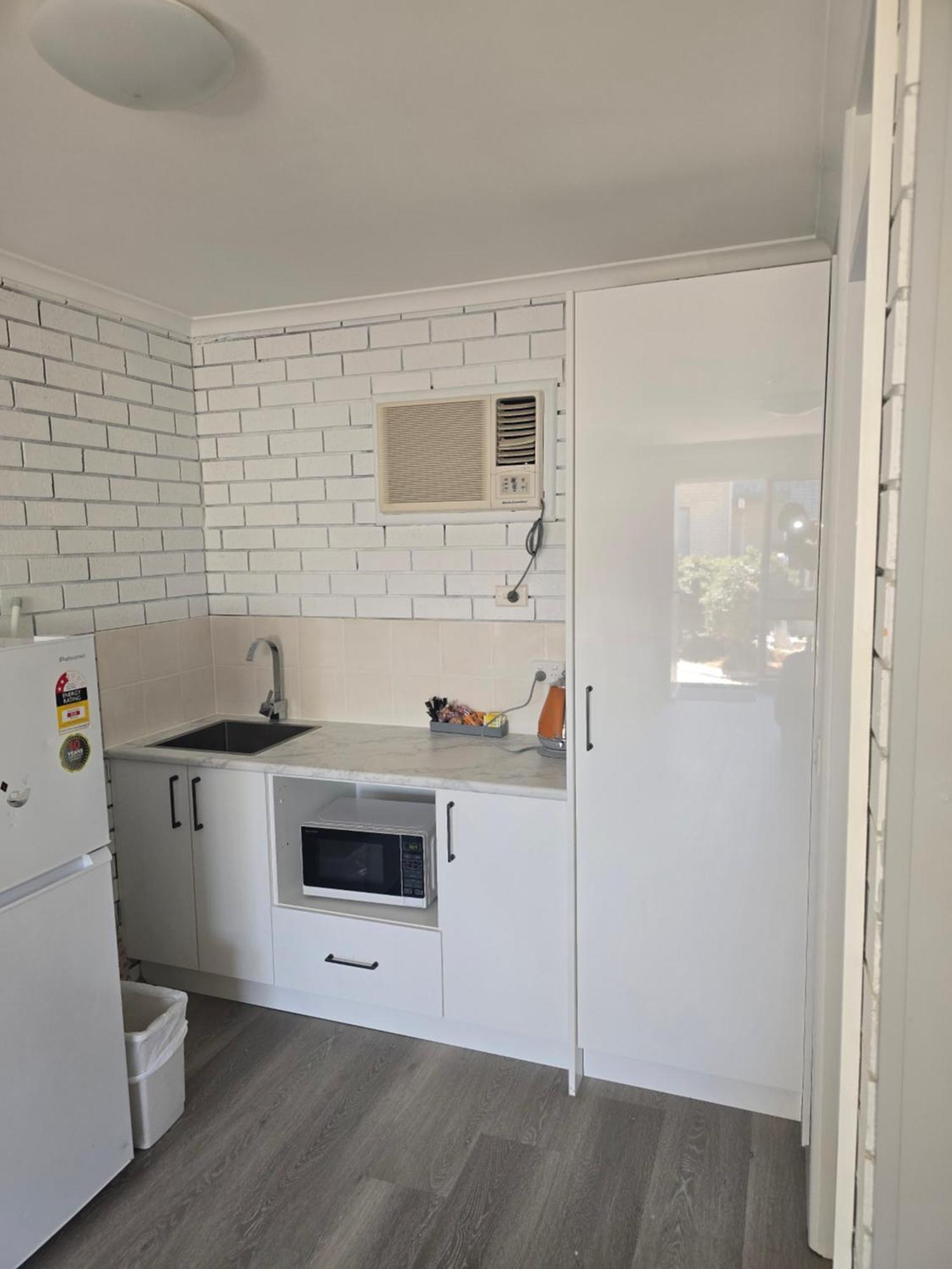 Bega Southtown Motor Inn エクステリア 写真